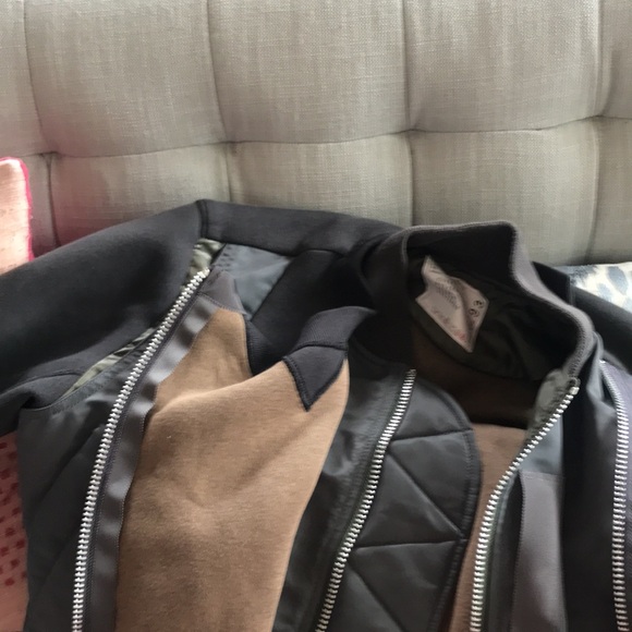 Nice jacket in good condition - Picture 4 of 4